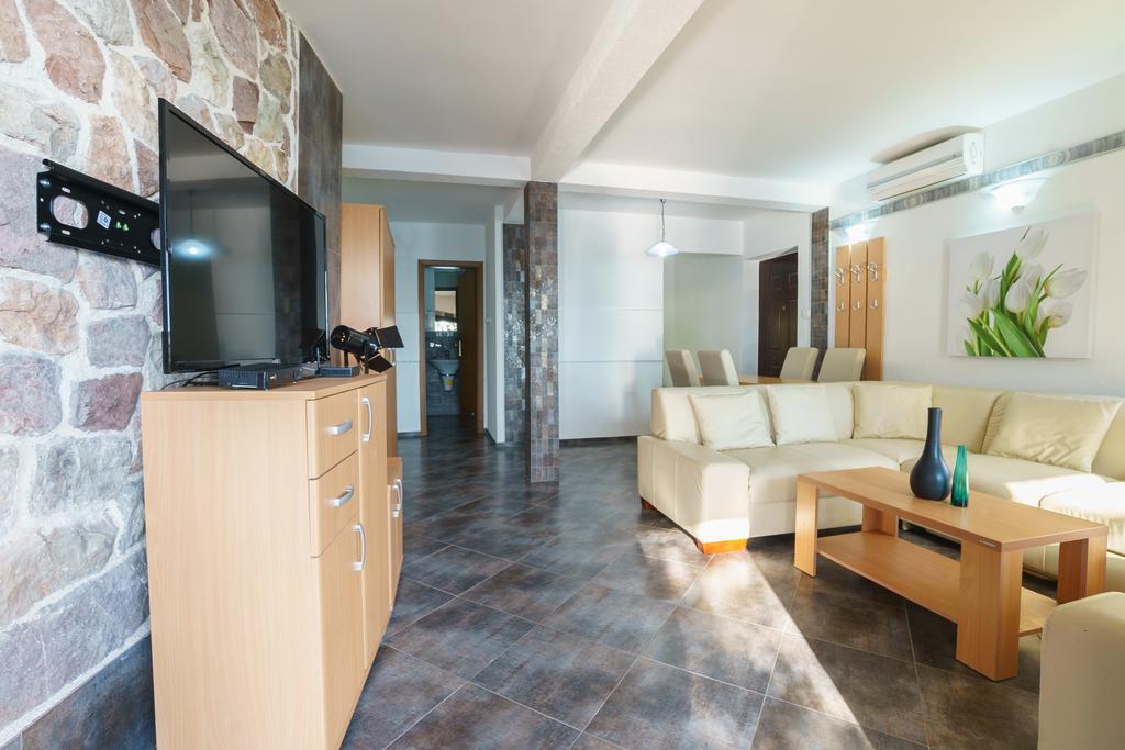 Apartments Zezelj Sveti Stefan Extérieur photo