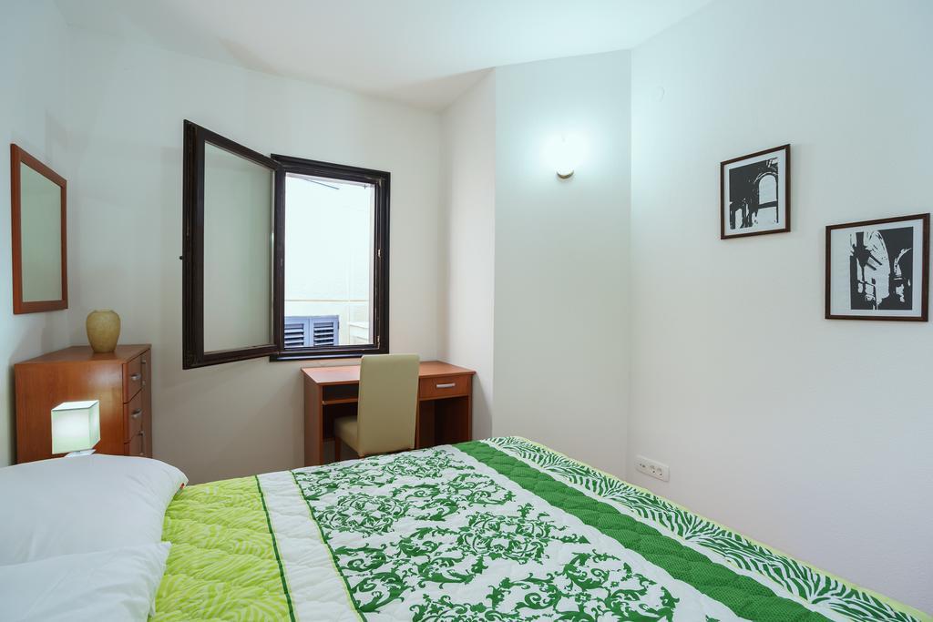 Apartments Zezelj Sveti Stefan Extérieur photo