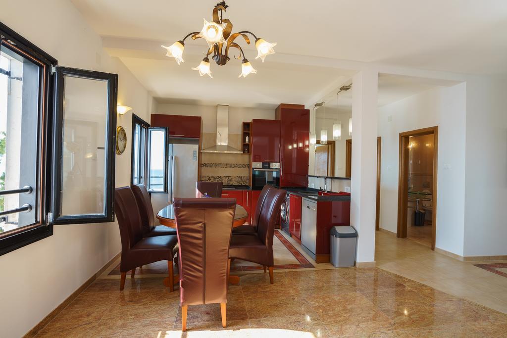 Apartments Zezelj Sveti Stefan Extérieur photo