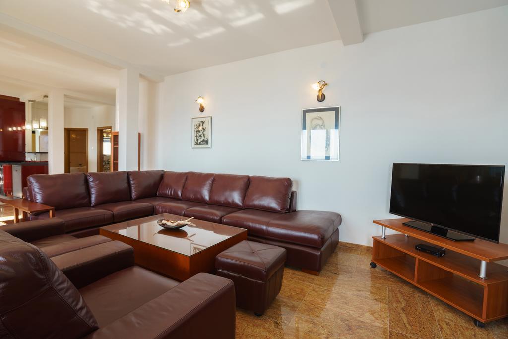 Apartments Zezelj Sveti Stefan Extérieur photo