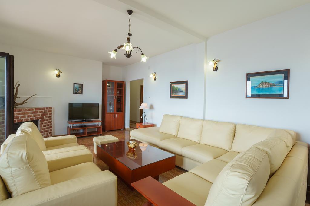Apartments Zezelj Sveti Stefan Extérieur photo