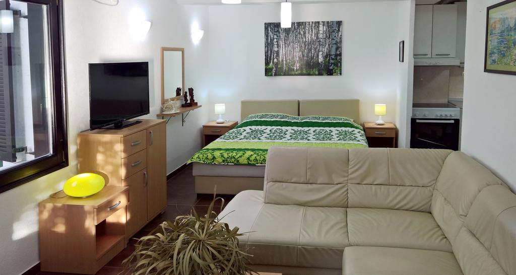 Apartments Zezelj Sveti Stefan Extérieur photo